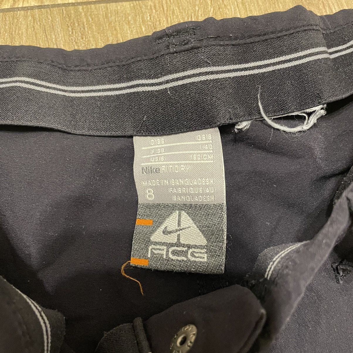 Other Vintage Small Logo Nike Acg Shorts Size US 27 - 4 Thumbnail