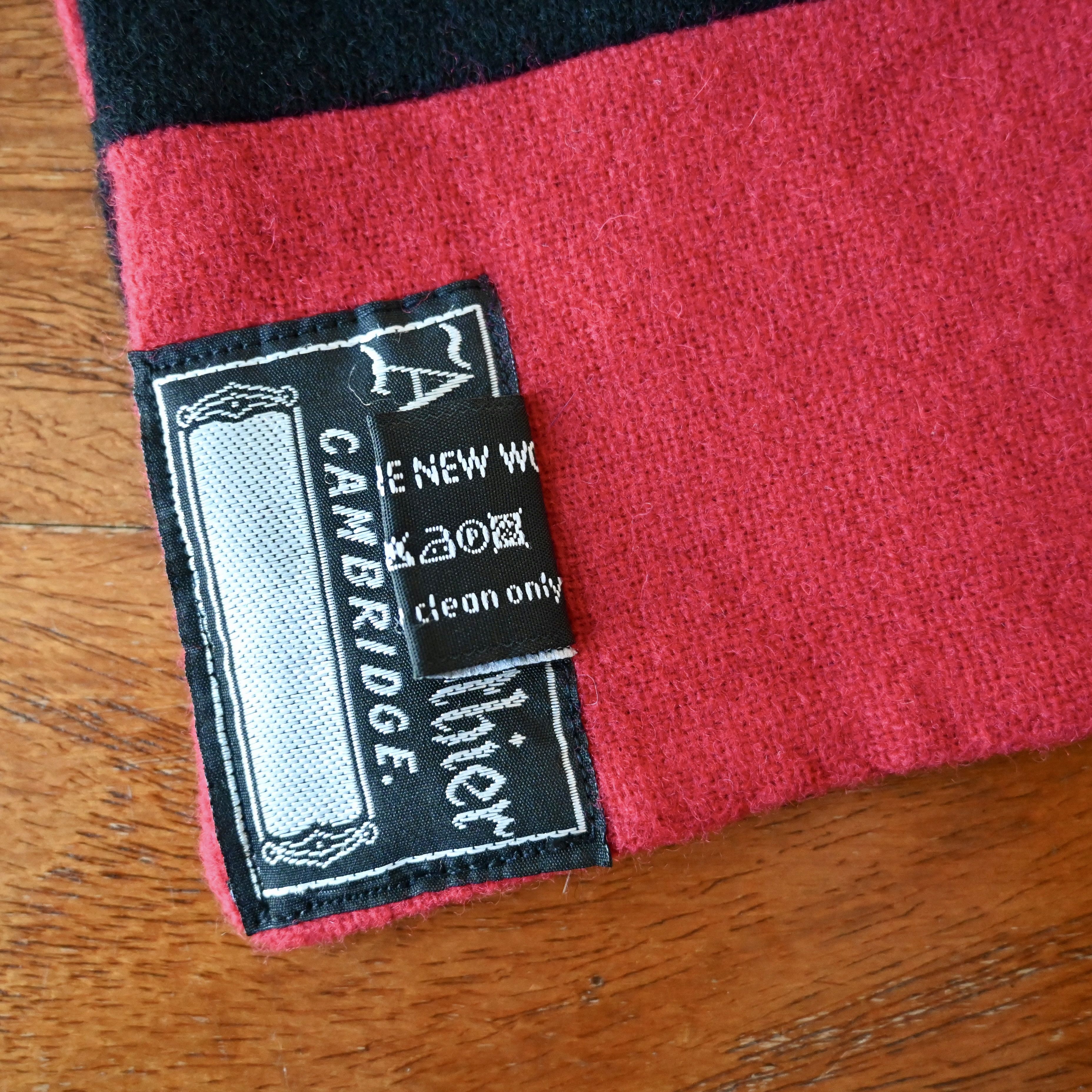 Other A.E.Clothier JESUS COLLEDGE CAMBRIDGE wool scarf, made in UK Size ONE SIZE - 13 Thumbnail