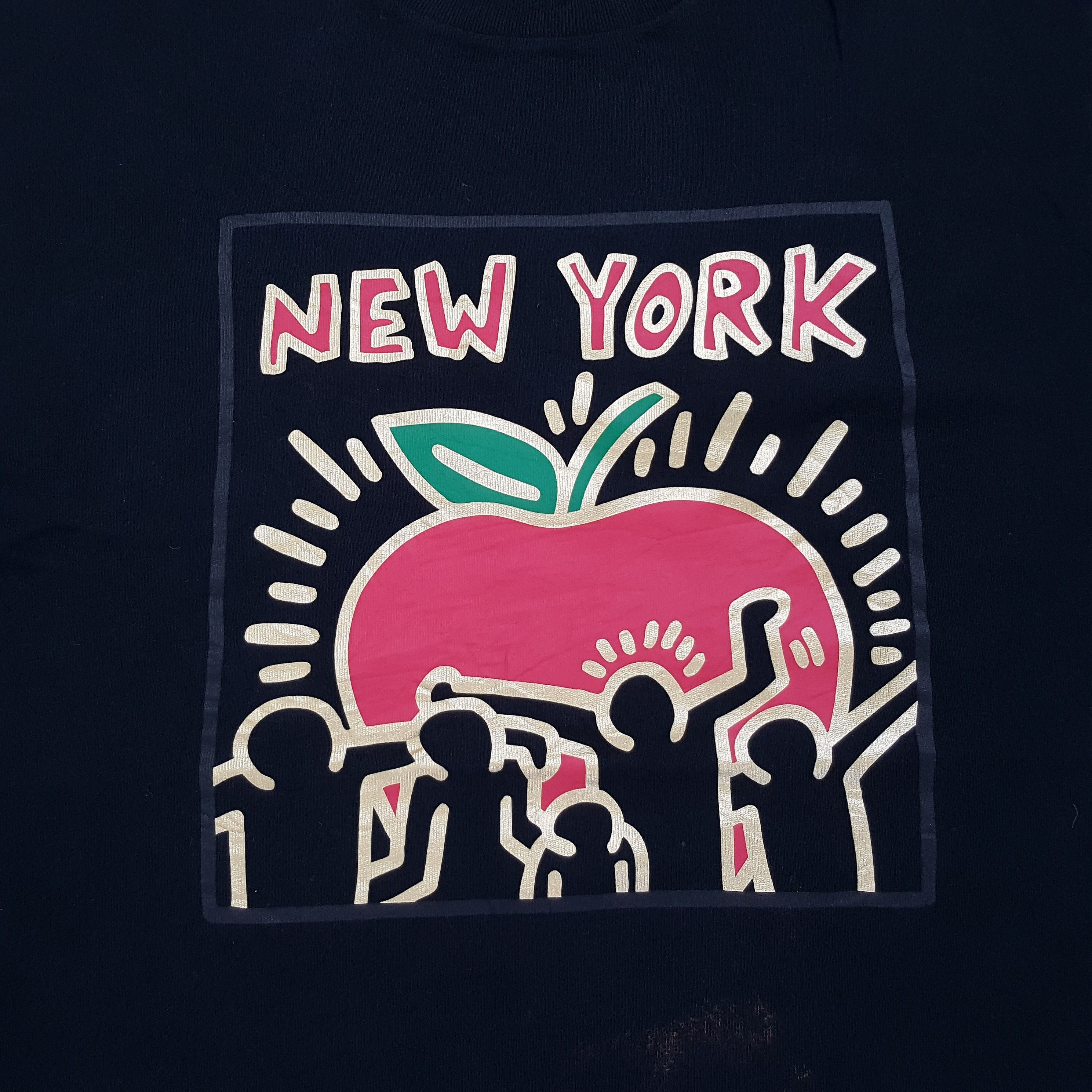 Keith Haring × Vintage Vintage Keith Haring New York Apple Streetwear T-shirts Size US L / EU 52-54 / 3 - 2 Thumbnail