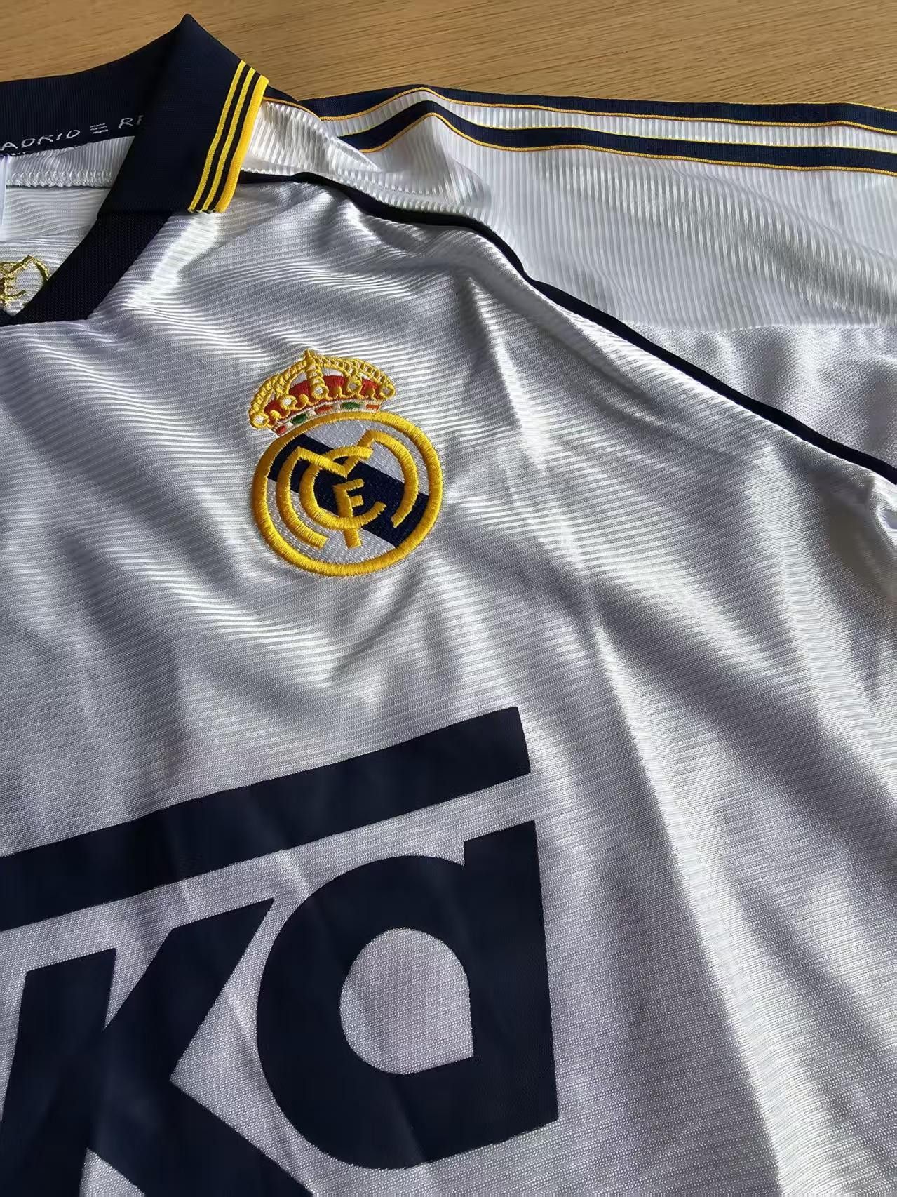 Other 1998 2000 Real Madrid Jersey Home Size US XXL / EU 58 / 5 - 2 Thumbnail