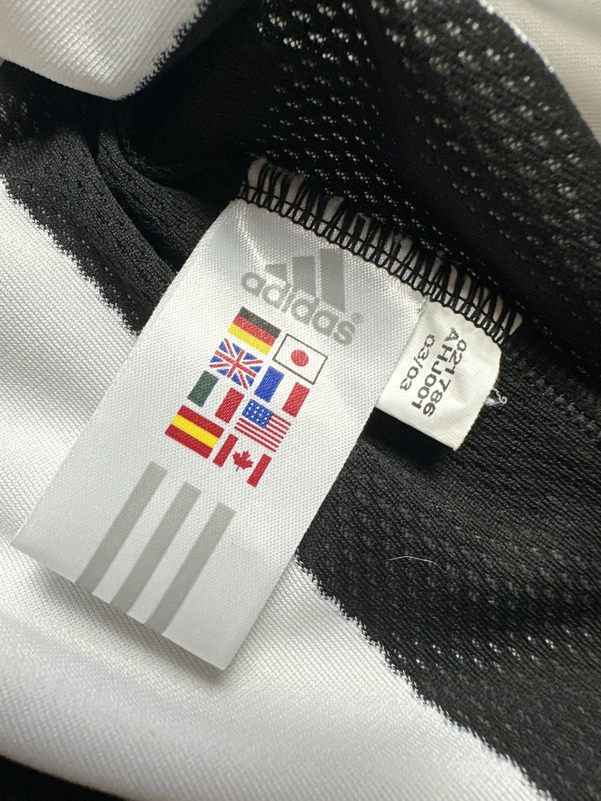 Adidas × Vintage Vintage adidas New Castle soccer jersey size S Size US S / EU 44-46 / 1 - 5 Thumbnail