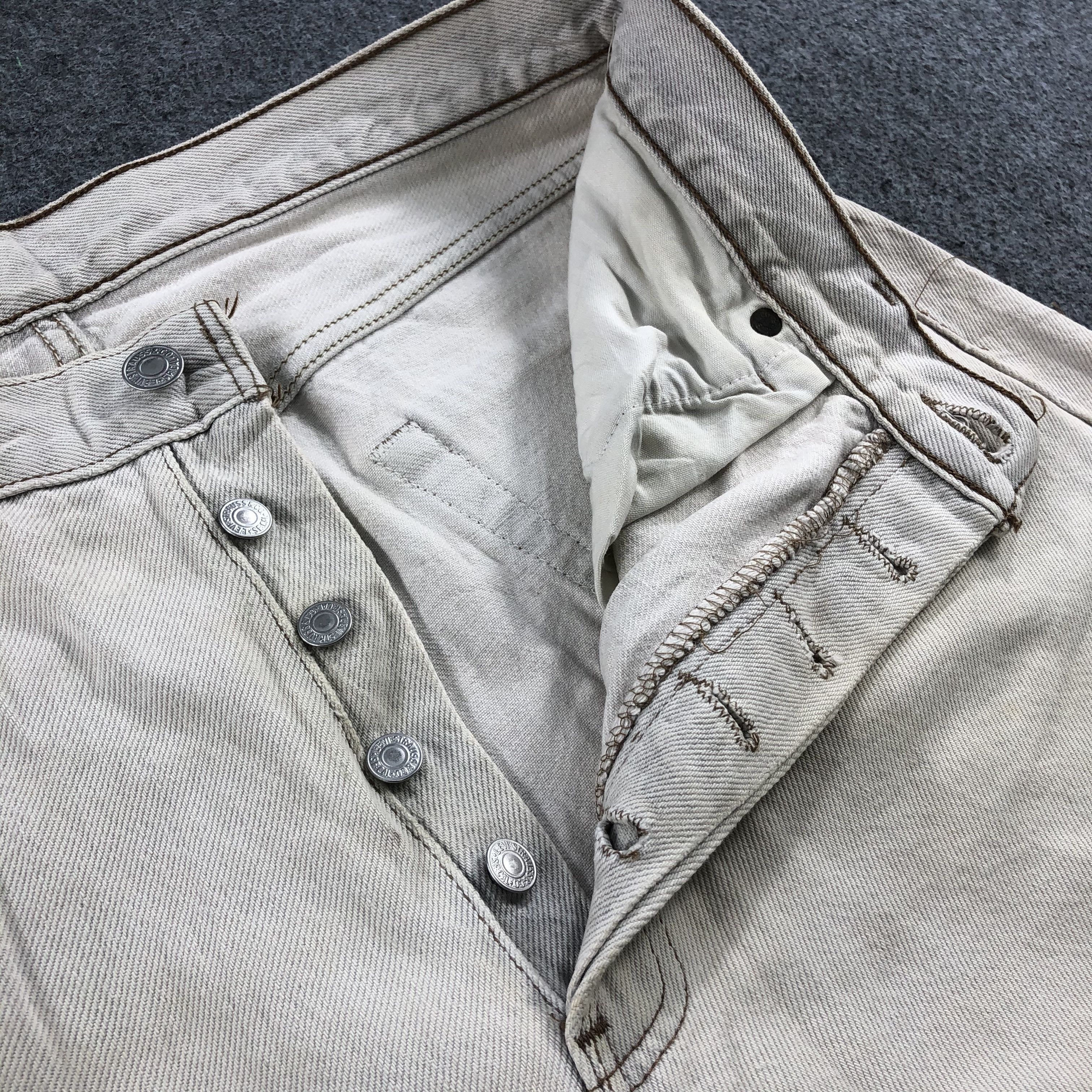 Levi's 90s Vintage Light Wash Levis 501 Jeans-J1551 Size US 34 / EU 50 - 10 Thumbnail