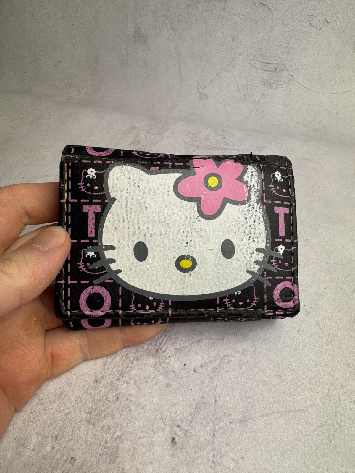 Japanese Brand × Vintage Hello Kitty Wallet Vintage Size ONE SIZE - 1 Thumbnail