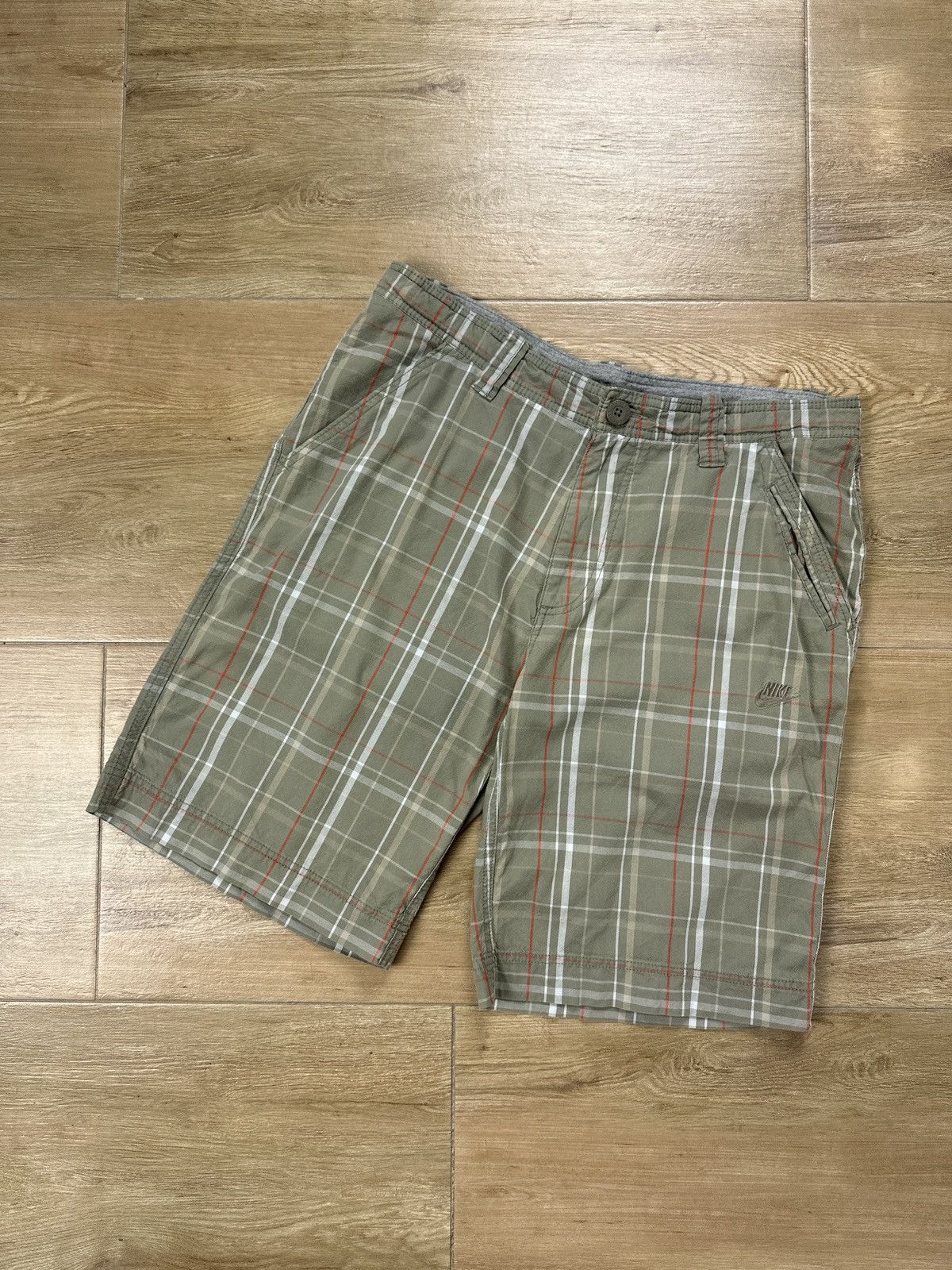 Nike × Vintage Vintage Y2K Nike Shorts Size US 30 / EU 46 - 1 Thumbnail