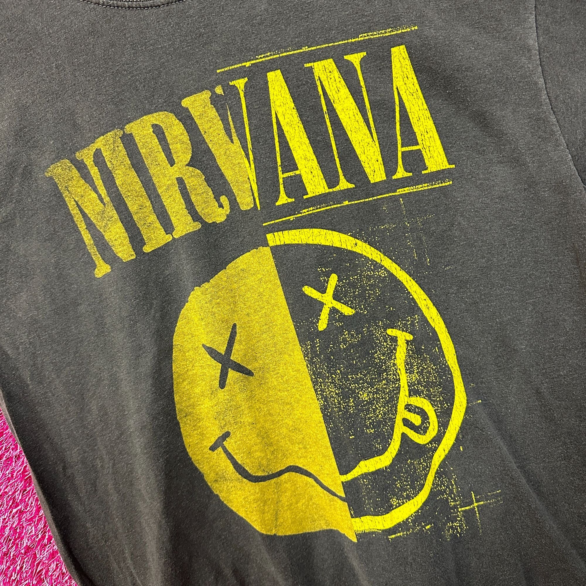 Nirvana Nirvana Never mind Smiley Grunge Tshirt size Large Size US L / EU 52-54 / 3 - 4 Thumbnail