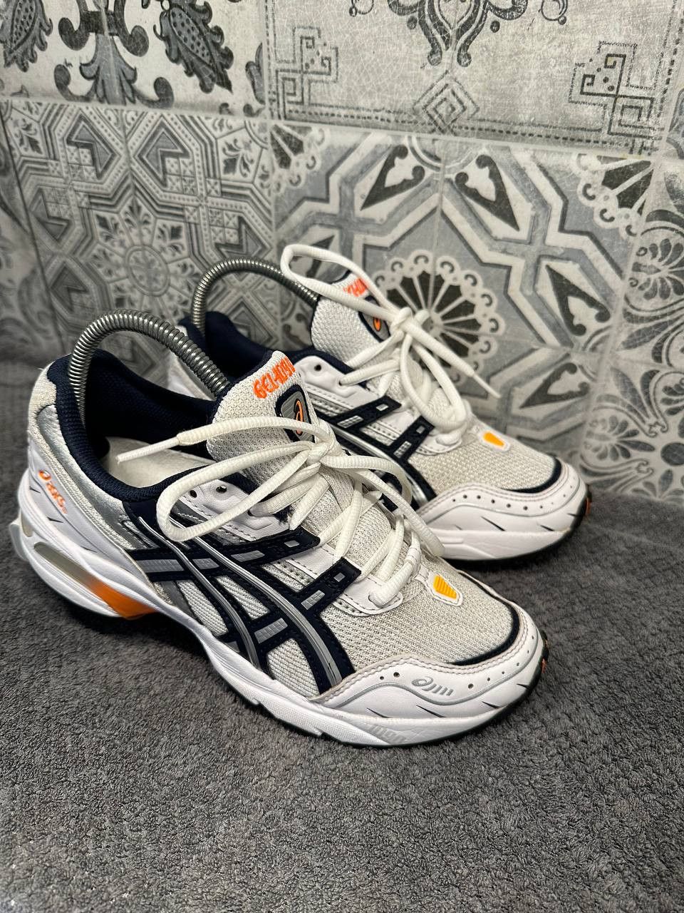 Asics ASICS GEL 1090 White Midnight – 37.5 (23.5 cm) – Stan 9/10 Size US 7.5 / IT 37.5 - 2 Thumbnail