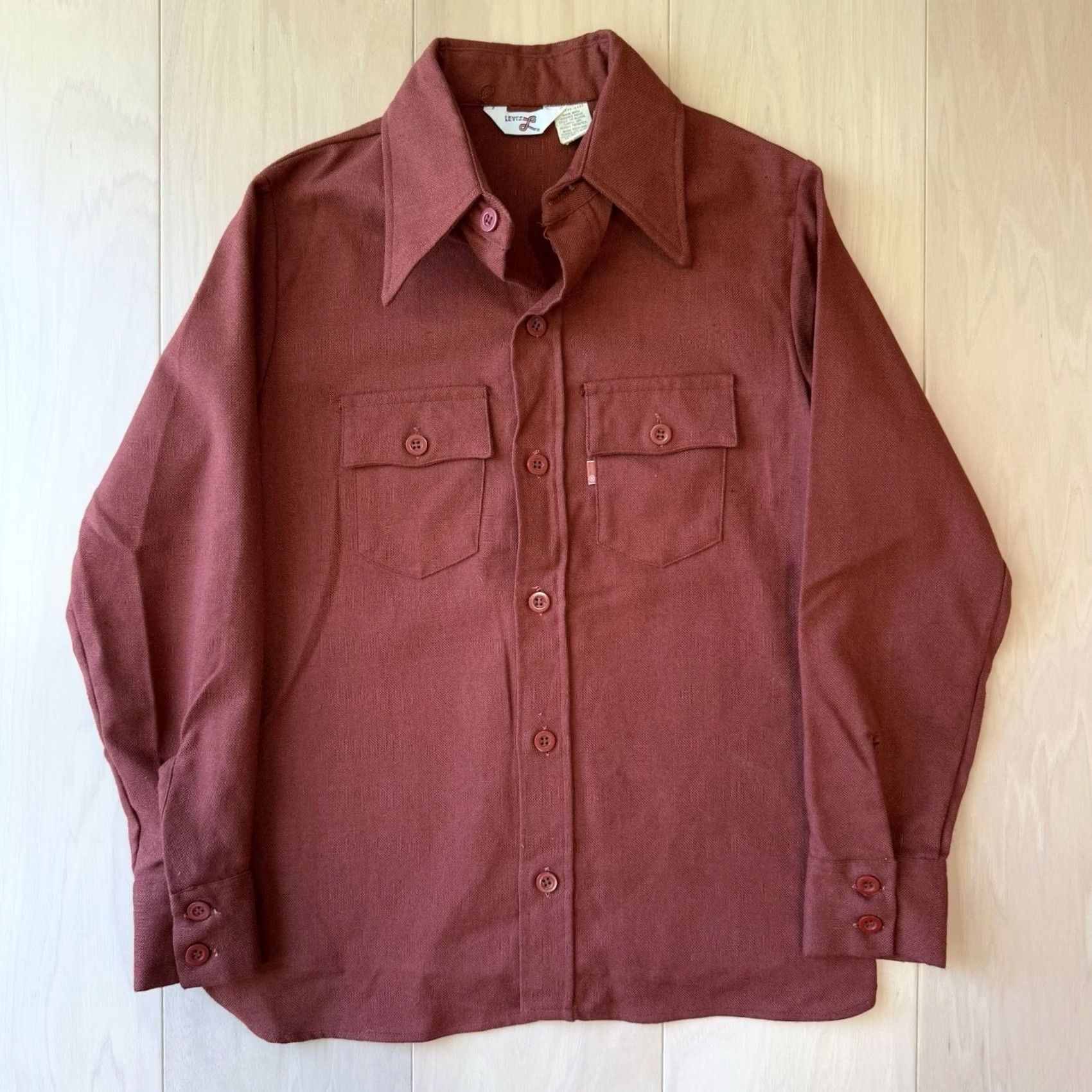 Levi's VINTAGE Levi's Shirt Women's Small Rust Red Long Sleeve Button Up Workwear Size S / US 4 / IT 40 - 2 Thumbnail