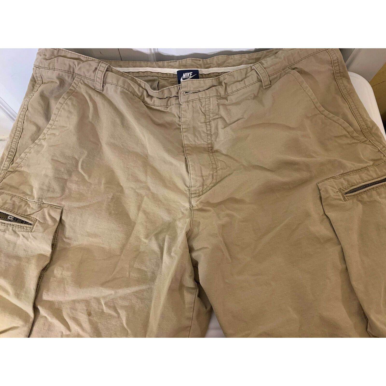 Nike Nike Men’s Sz 36 Cotton Solid Beige Cargo Khaki Tan Shorts Size US 36 / EU 52 - 1 Thumbnail