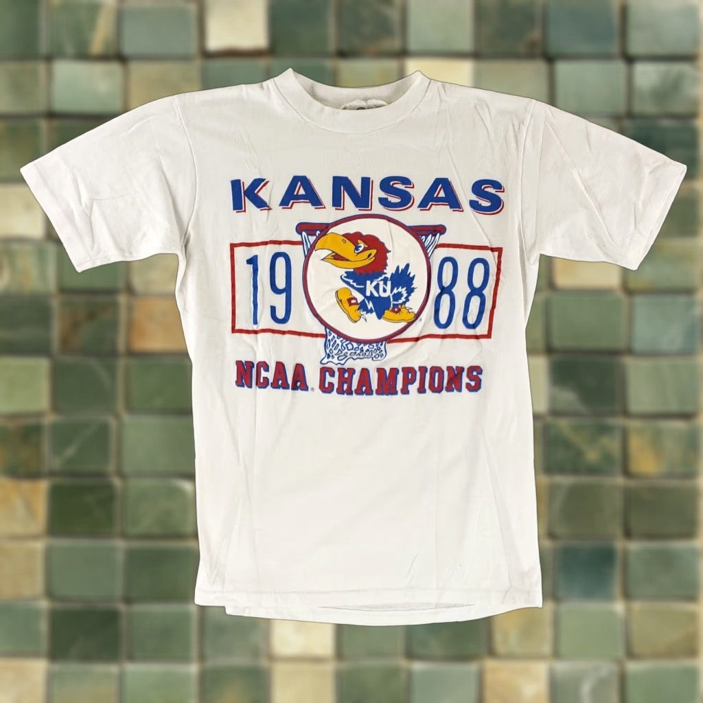 Champion VINTAGE University of Kansas Jayhawks 1988 National Champions T Shirt White Mens L Size US M / EU 48-50 / 2 - 1 Thumbnail