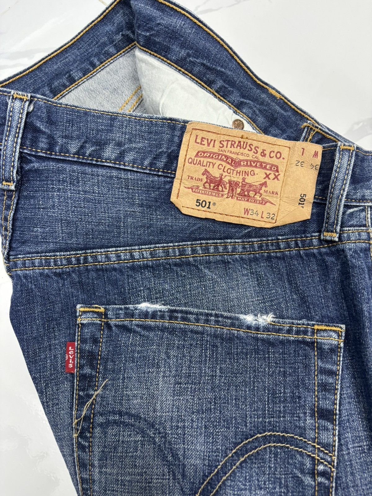 Levi's 🔥VINTAGE LEVIS 501 DISTRESSED DENIM JEANS Size US 34 / EU 50 - 11 Thumbnail