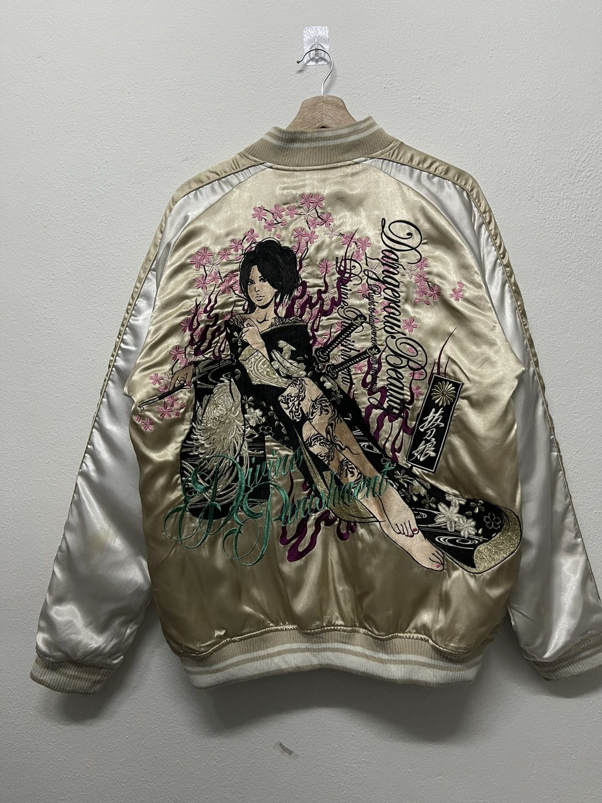 Japanese Brand 2000s DEVINE RETRIBUTION EMBROIDERED SAMURAI WOMEN RARE Size US XL / EU 56 / 4 - 14 Thumbnail