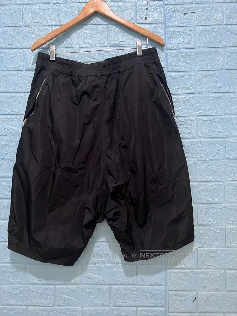 Rick Owens Rick Owens Black Downshift Shorts Size US 42 / EU 58 - 2 Thumbnail