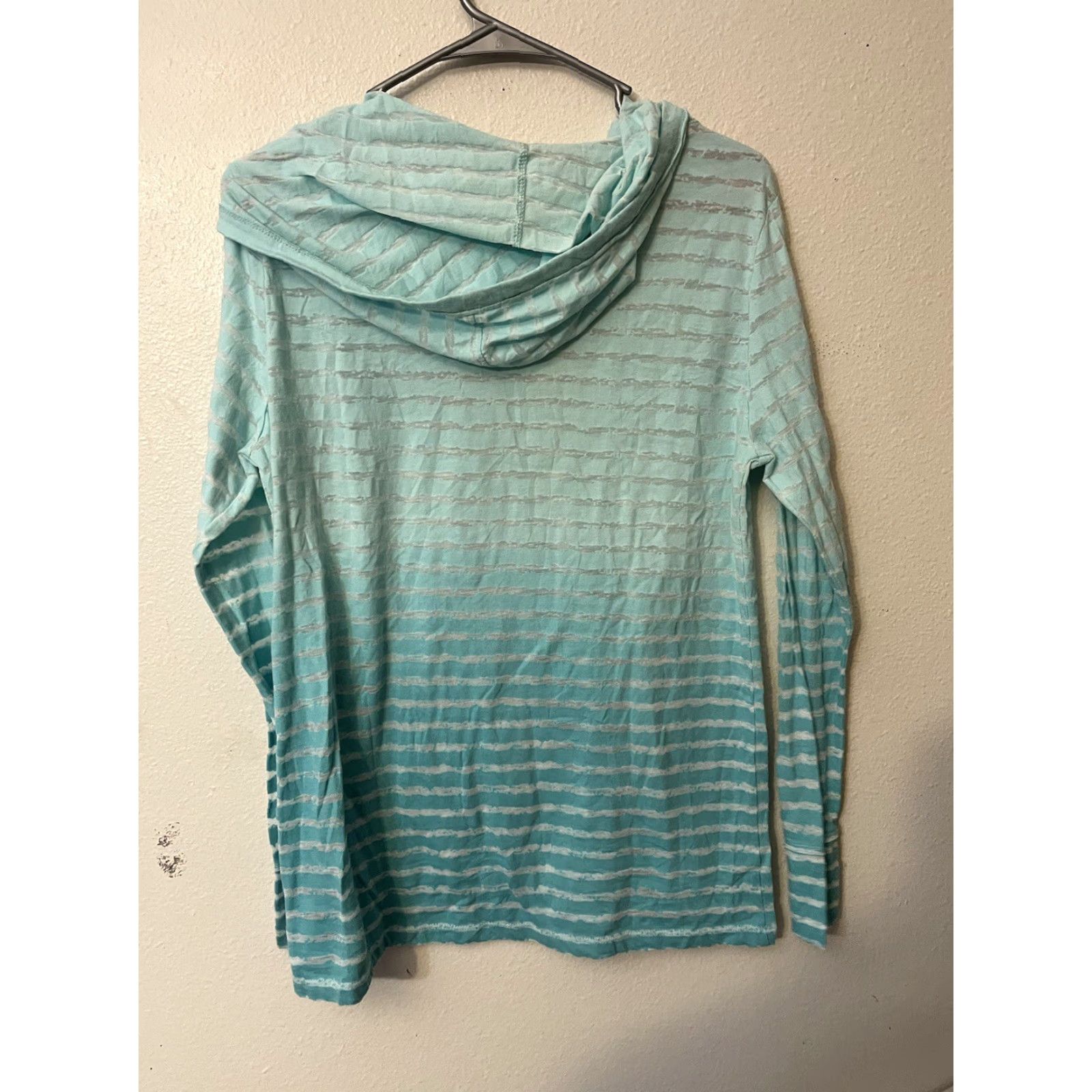 Calvin Klein Calvin Klein Performance Long Sleeve Shirt Teal Striped Medium Womens T-Shirt Pullover Hooded Quick Dry Running & Jogging, Walking, Yoga - 90s? Size M / US 6-8 / IT 42-44 - 3 Thumbnail