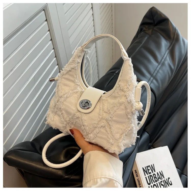 Other Frail Detailed Fuzzy Hobo Mini Bag Aesthetic Pinterest y2k Size ONE SIZE - 6 Thumbnail