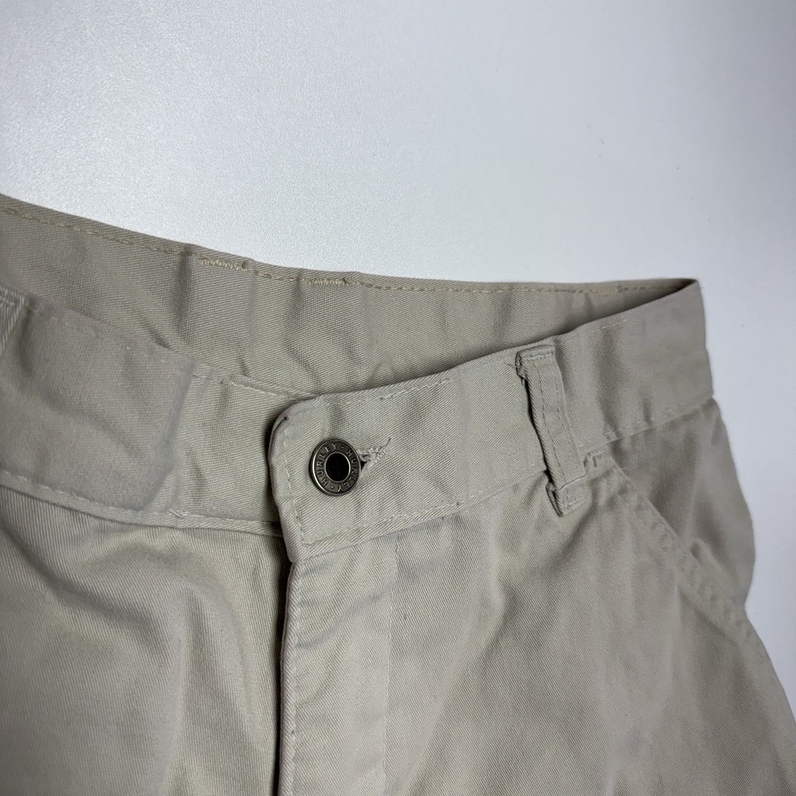 Hurley Vintage Hurley International Cargo Shorts Mens 28 Beige Size US 28 / EU 44 - 3 Thumbnail