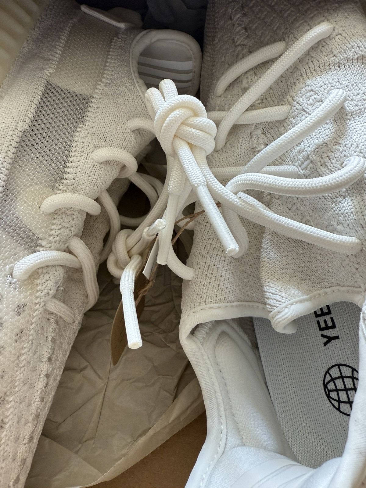 Adidas × Kanye West Adidas Yeezy Boost 350 V2 Bone White HQ6316 Size 6.5 Size US 6 / EU 39 - 8 Thumbnail