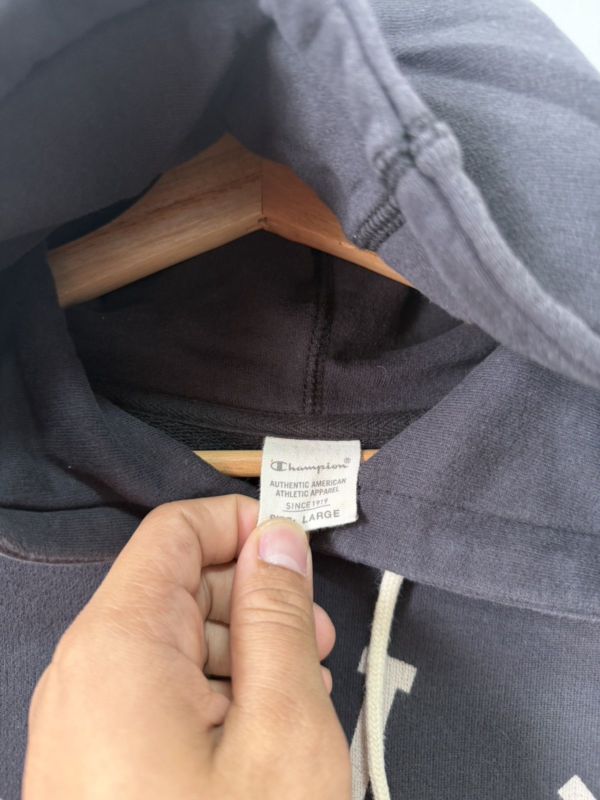 Champion Vintage Champion Pullover Hoodie Size US M / EU 48-50 / 2 - 5 Thumbnail