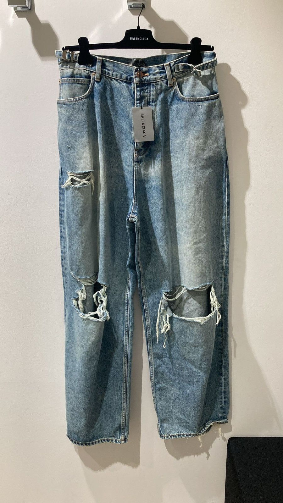 【送料&関税込】Balenciaga Destroyed Loose Jeans BALENCIAGA - 【BALENCIAGA】DESTROYED SKATER JEANSの通販 by R