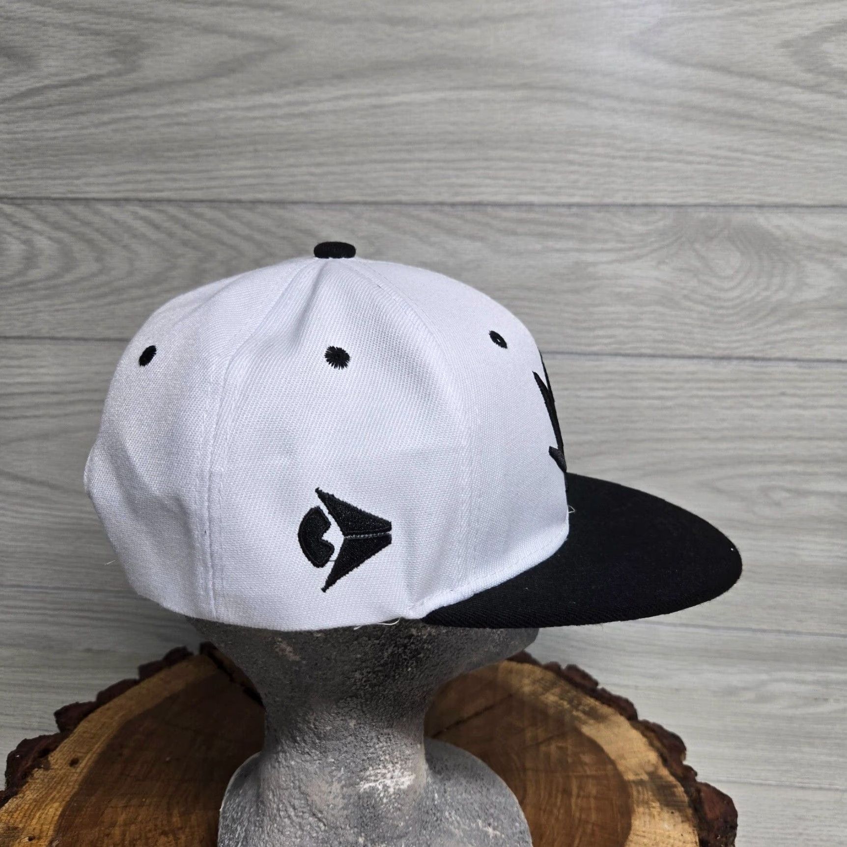 Vintage Embroidered Hat Men One Size White Pot Leaf Adjustable Hip-Hop Baseball Cap Snapback Size ONE SIZE - 4 Thumbnail