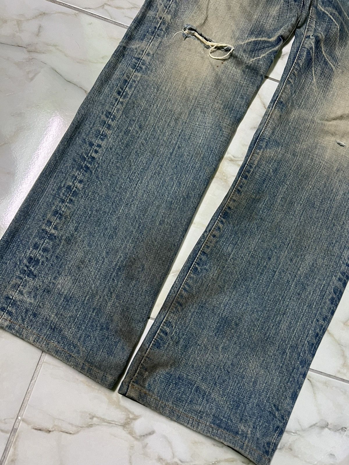 Eternal × If Six Was Nine × Le Grande Bleu (L.G.B.) 💥Vintage 90’s💥Eternal Mud Wash Distress Jeans Size US 30 / EU 46 - 3 Thumbnail