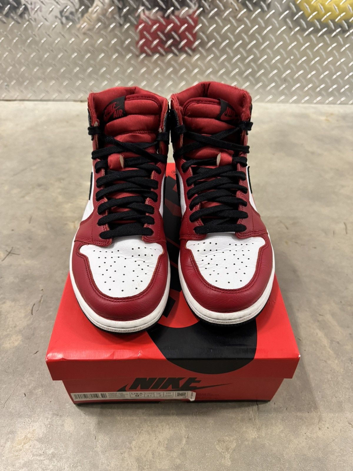 Jordan Brand Jordan 1 Retro High OG WMNS Satin Snakeskin Size 9.5W Size US 9.5 / IT 39.5 - 4 Thumbnail