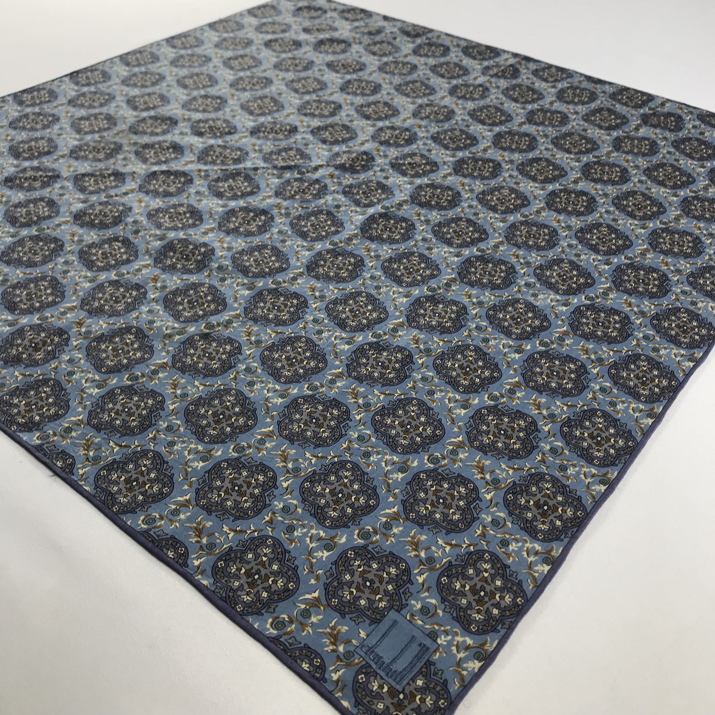 Alfred Dunhill Alfred Dunhill Handkerchief / Bandana / Neckerchief C731 Size ONE SIZE - 4 Thumbnail