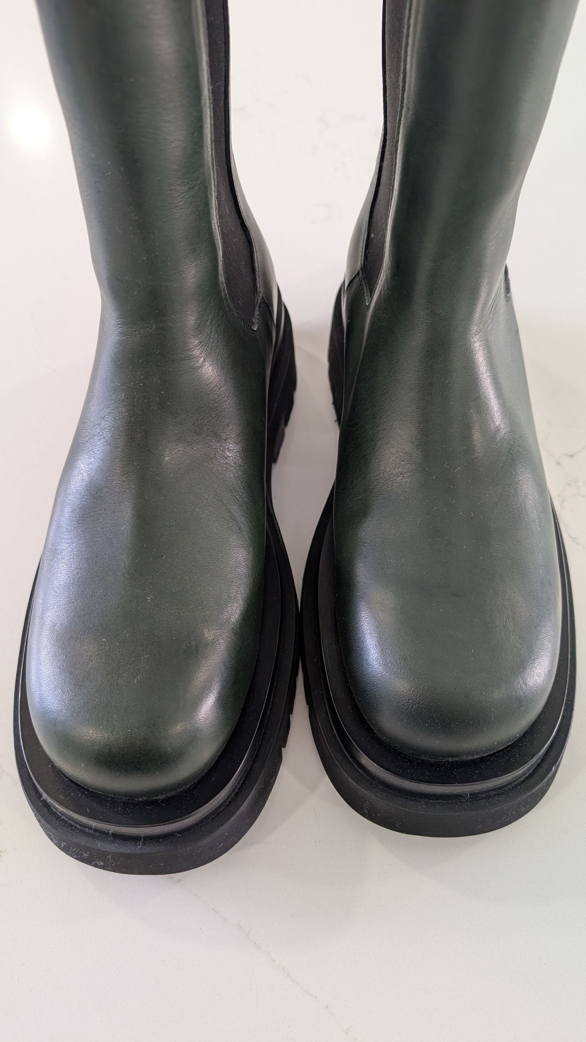 Bottega Veneta Bottega Veneta Lug Black Leather Chelsea Boots IT 37.5 Size US 7.5 / IT 37.5 - 3 Thumbnail