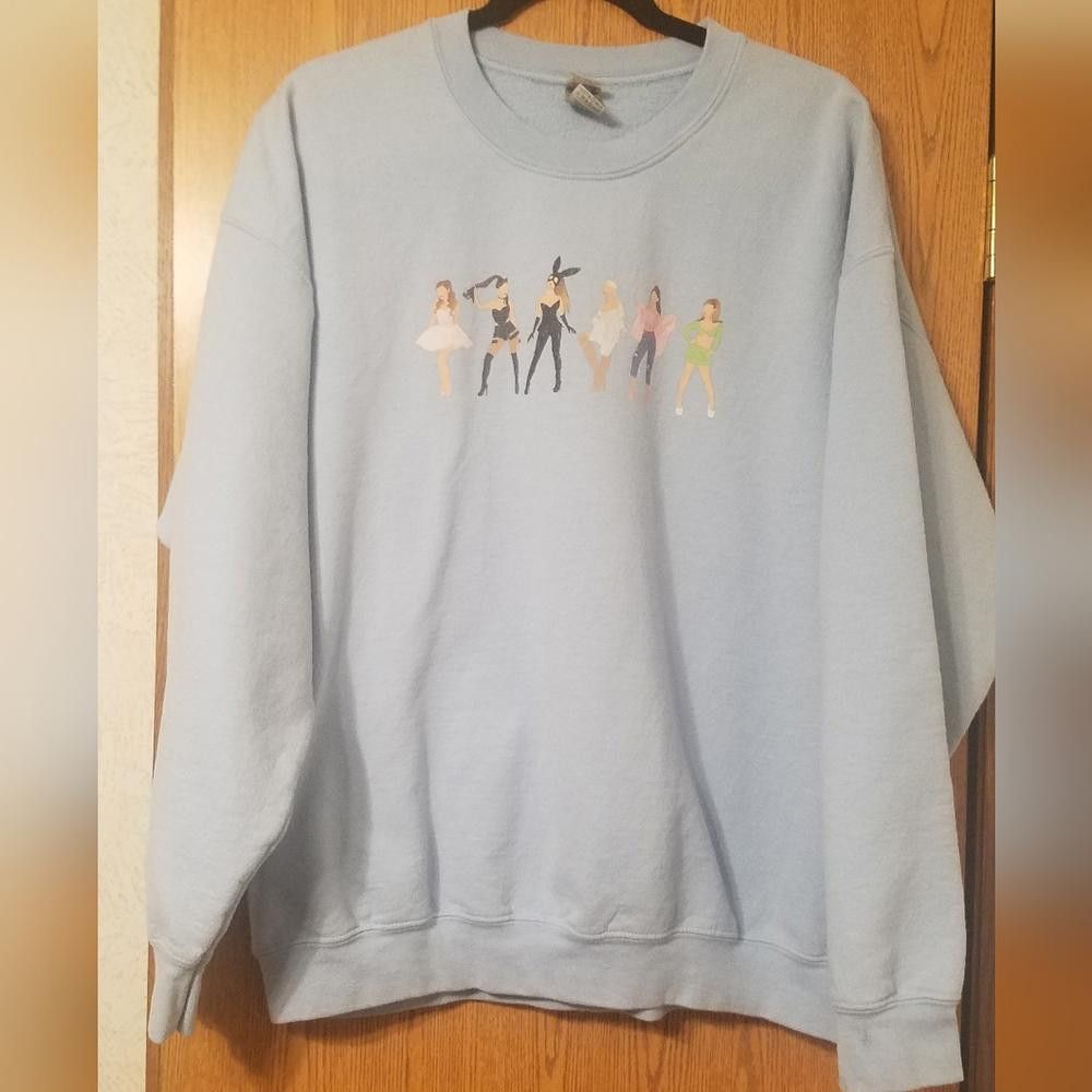 Designer Womens Graphic Sweatshirt Size XL Size XL / US 12-14 / IT 48-50 - 1 Thumbnail