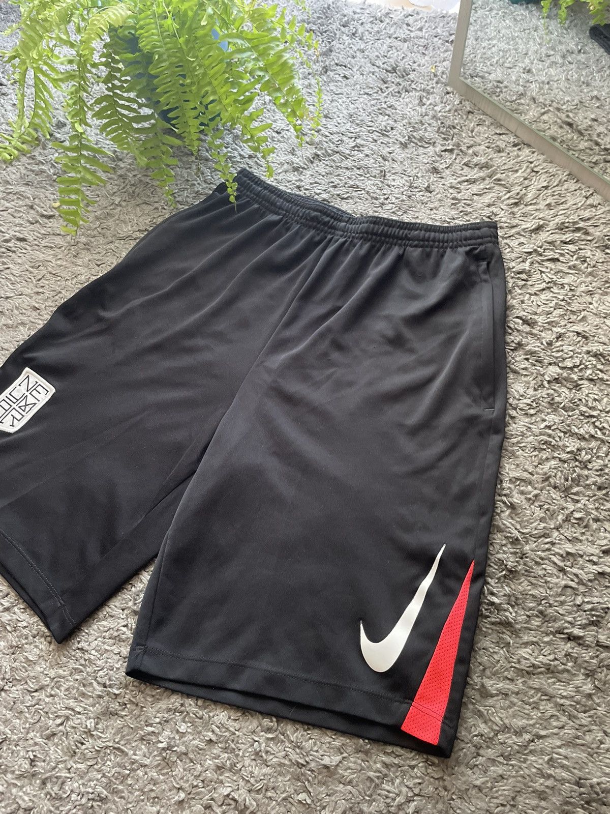 Nike Nike Soccer Shorts Streetwear Big Logo Neymar Swoosh Rare Size US 30 / EU 46 - 4 Thumbnail
