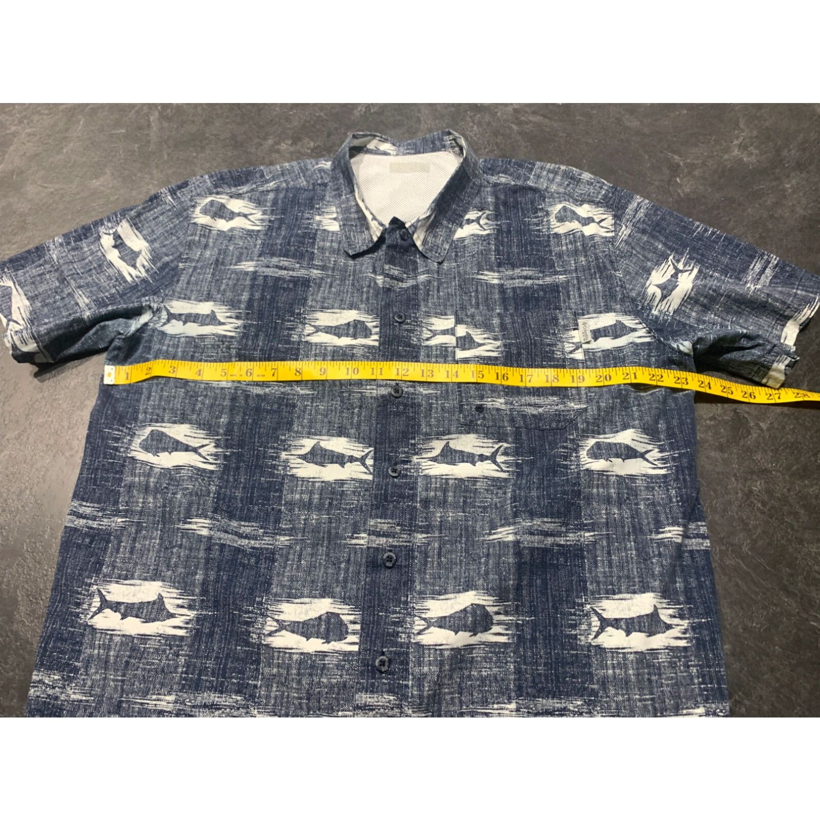 Vintage Columbia PFG Fishing Shirt Mens Medium Blue Fish Print Short Sleeve Size US M / EU 48-50 / 2 - 2 Thumbnail