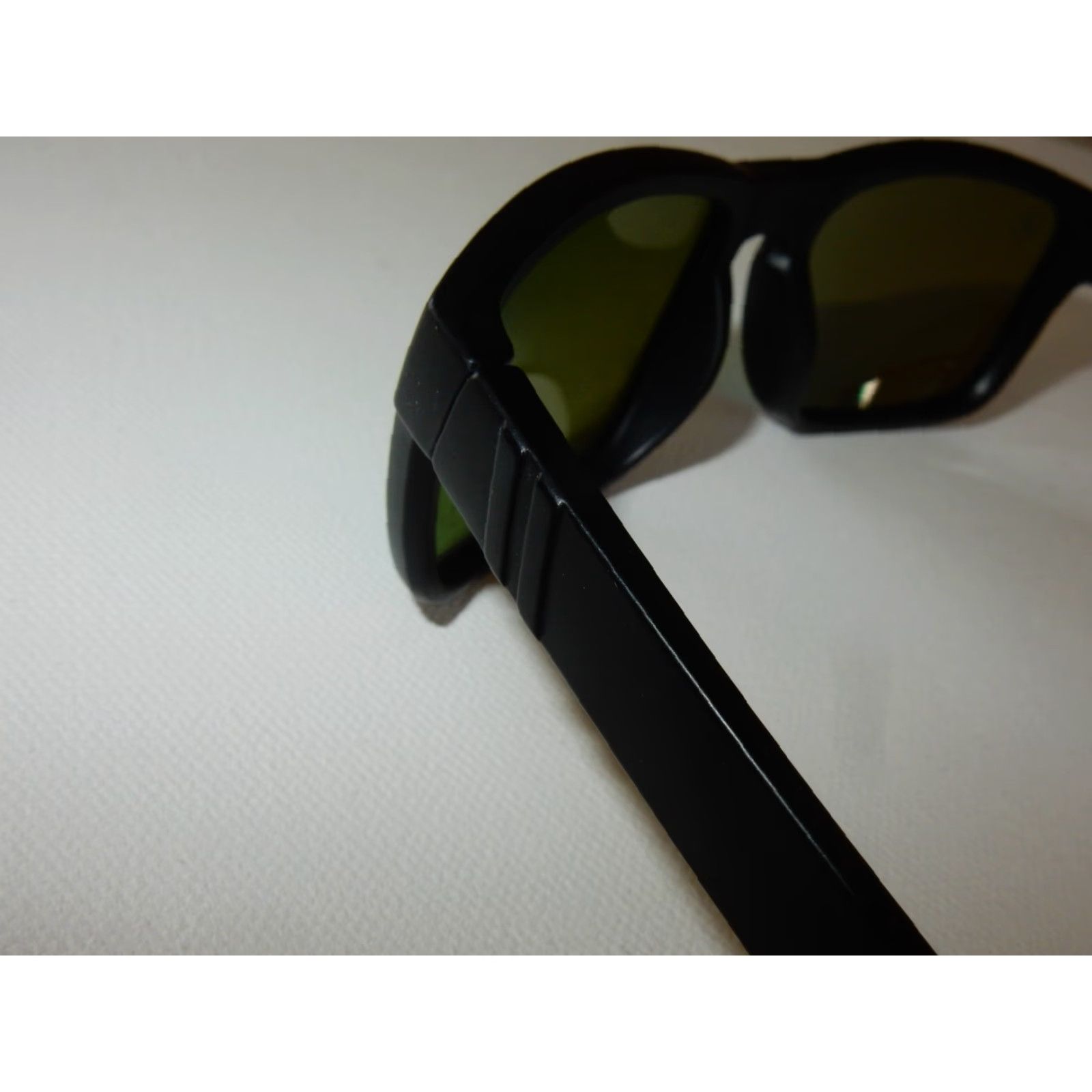 Vintage VINTAGE Blenders Polarized Sunglasses Men Adult Black Green/Blue Celtic Light Size ONE SIZE - 4 Thumbnail