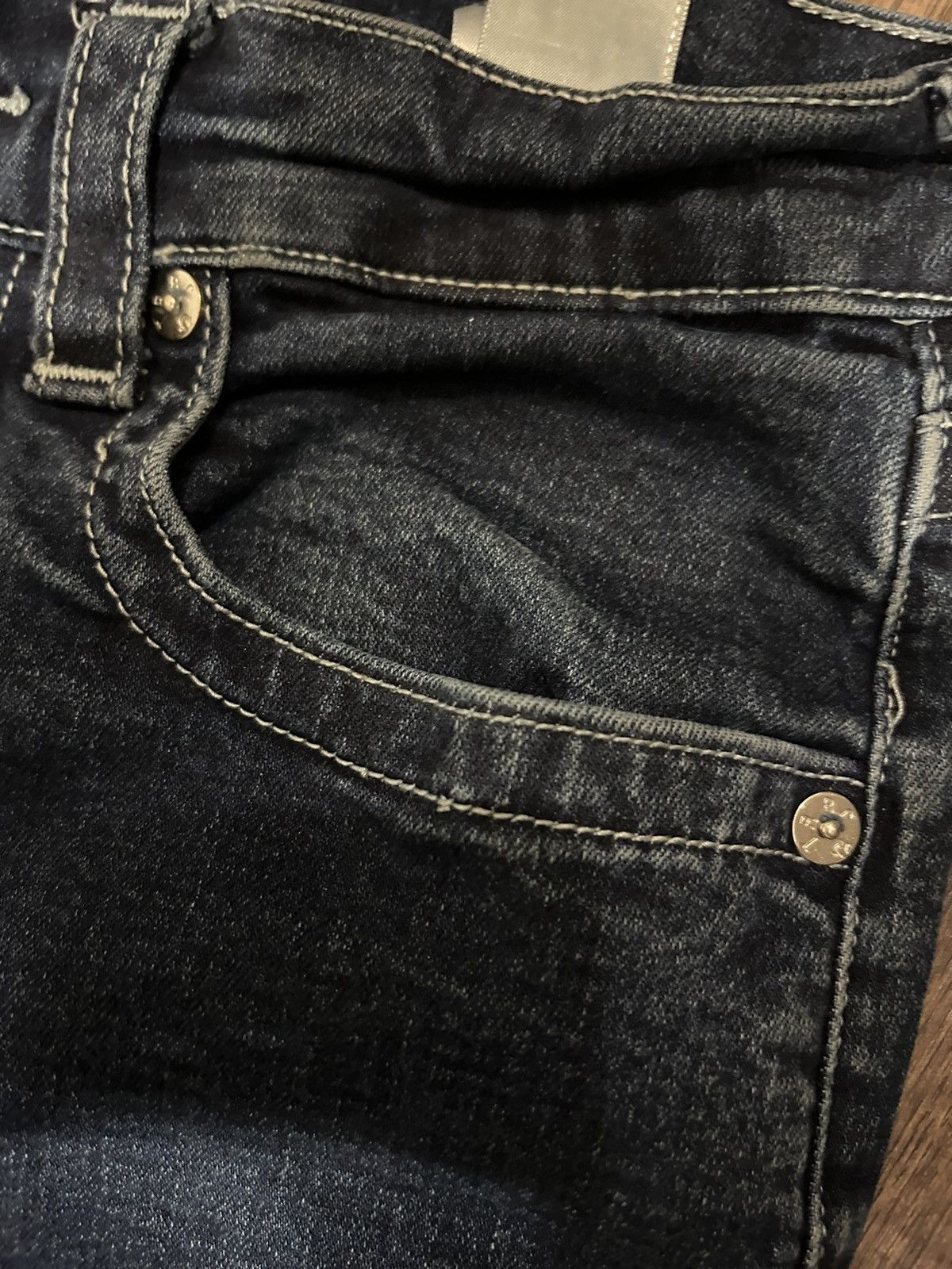 True Religion True religion relaxed straight jeans Size US 33 - 7 Thumbnail