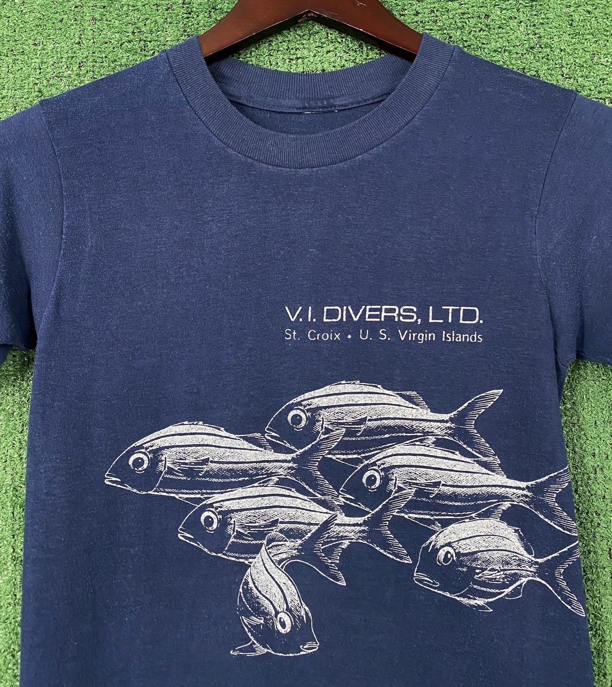 Vintage 80’s V.I. Divers U.S. Virgin Islands Fish T-shirt XXS Size XXS / US 00 / IT 34 - 4 Thumbnail