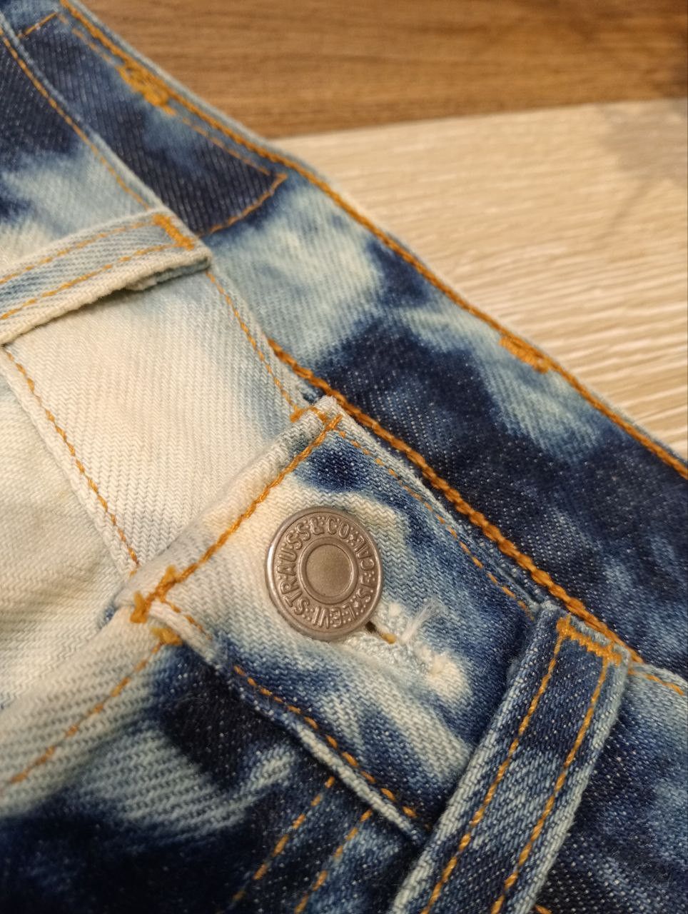Levi's Vintage Clothing VINTAGE LEVI'S 501 BLEACH BLUE DENIM PANTS Size US 28 / EU 44 - 7 Thumbnail