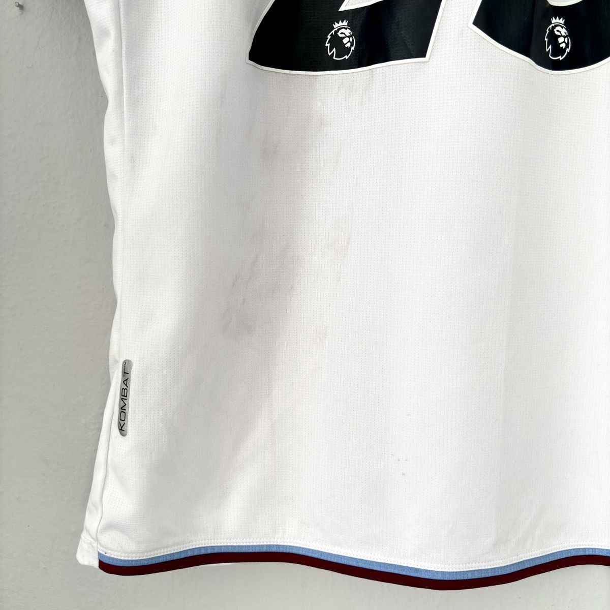 Kappa 2021 2022 Aston Villa Coutinho Kappa England Soccer Jersey Size US XL / EU 56 / 4 - 7 Thumbnail