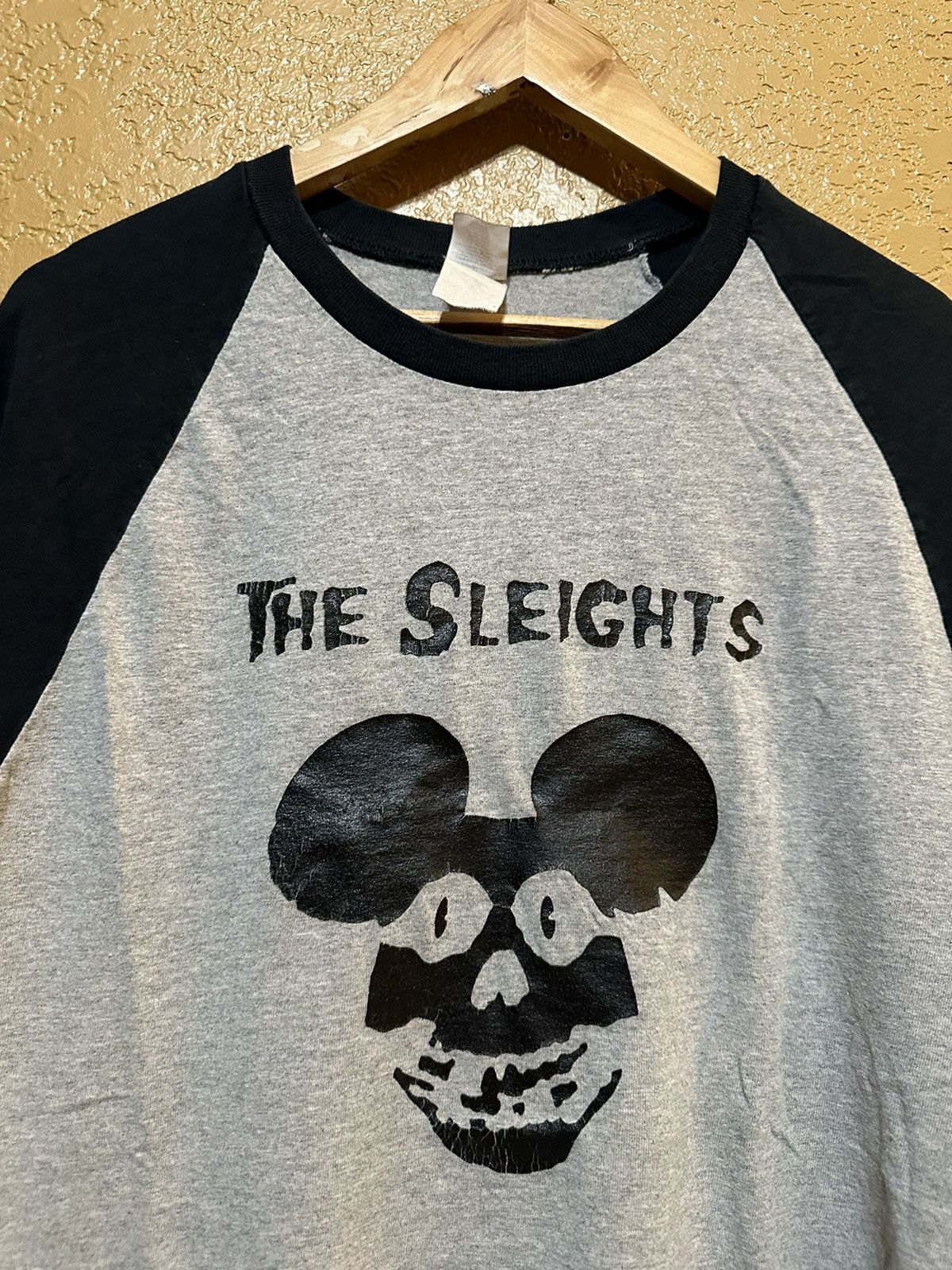 4GSELLER × Japanese Brand × Vintage 00s The Sleights punk rock mickey mouse t shirt Size US L / EU 52-54 / 3 - 2 Thumbnail