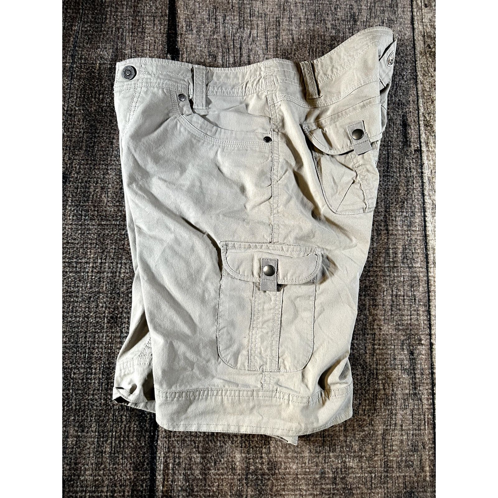 Kuhl Kuhl Womens Slash 11" Shorts Size 8 Tan UPF 50 Splash Hiking Size 30" / US 8 / IT 44 - 4 Thumbnail