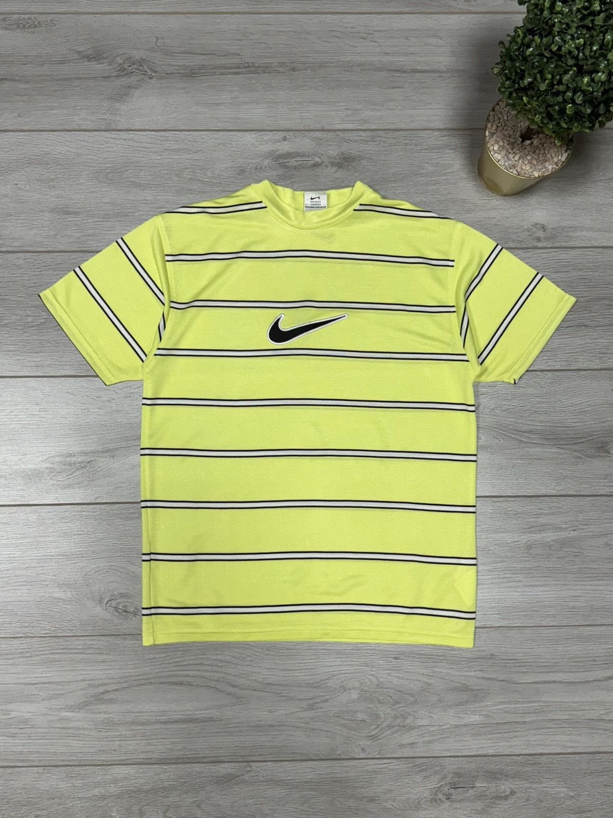 Nike Nike vintage striped 90s vintage big swoosh tee shirt Size US S / EU 44-46 / 1 - 1 Thumbnail