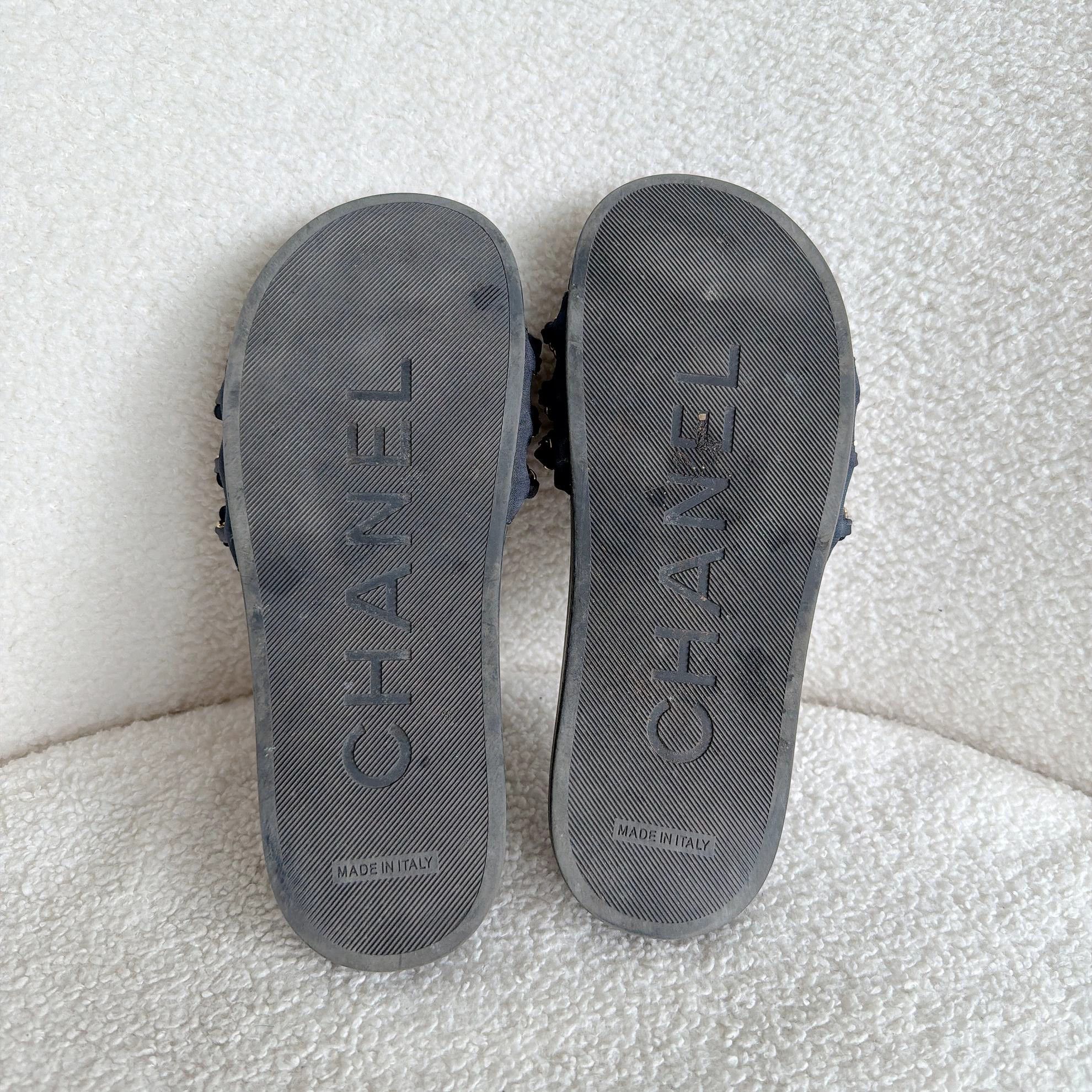Chanel Chanel CC Chain Slipper 36 Size US 5.5 / IT 35.5 - 6 Thumbnail