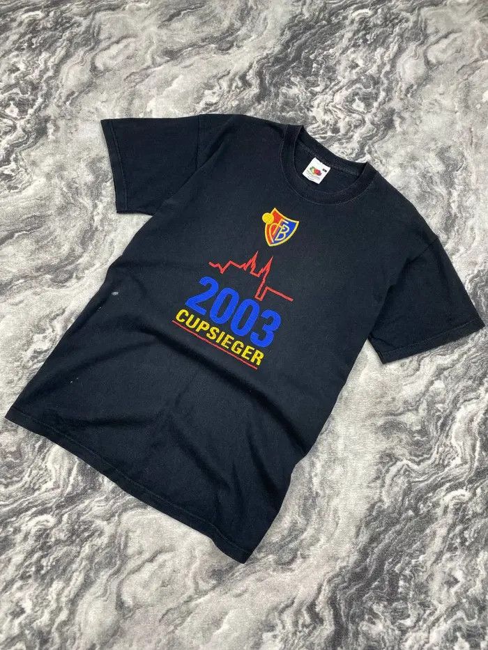 Vintage Vintage 2003 FC Basel Schweizermei T-Shirt Big Logo Size US L / EU 52-54 / 3 - 1 Thumbnail