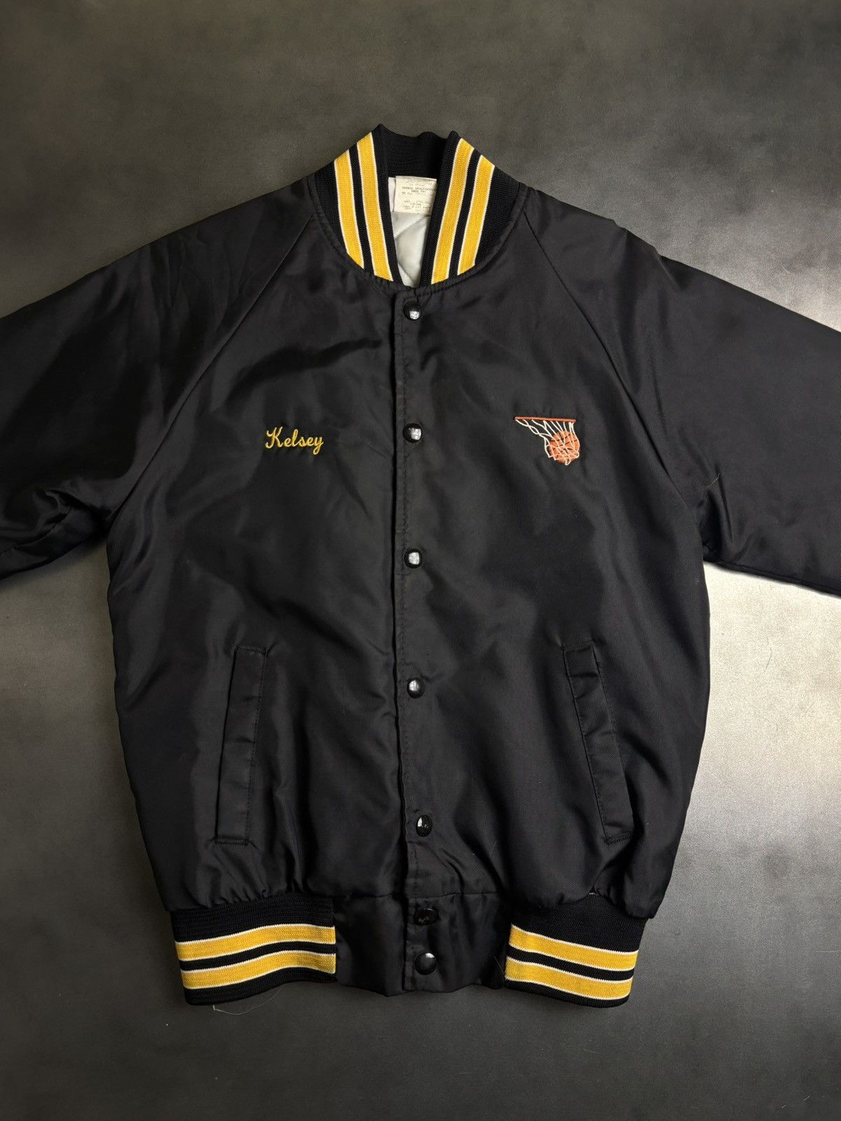 Vintage 80s Vintage Black Nylon Varsity Jacket Baskeball USA Large Size L / US 10 / IT 46 - 2 Thumbnail