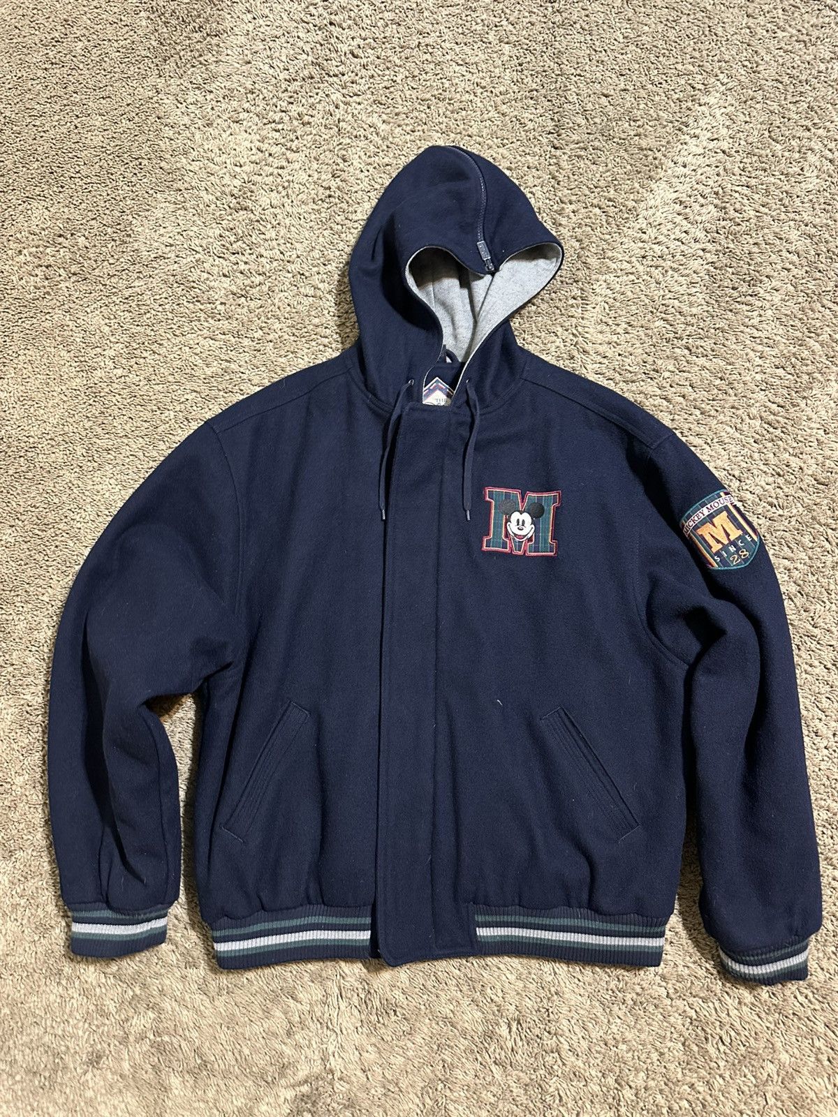 Disney Vintage Disney Store Mickey Varsity Jacket 90s size large Size US L / EU 52-54 / 3 - 1 Thumbnail