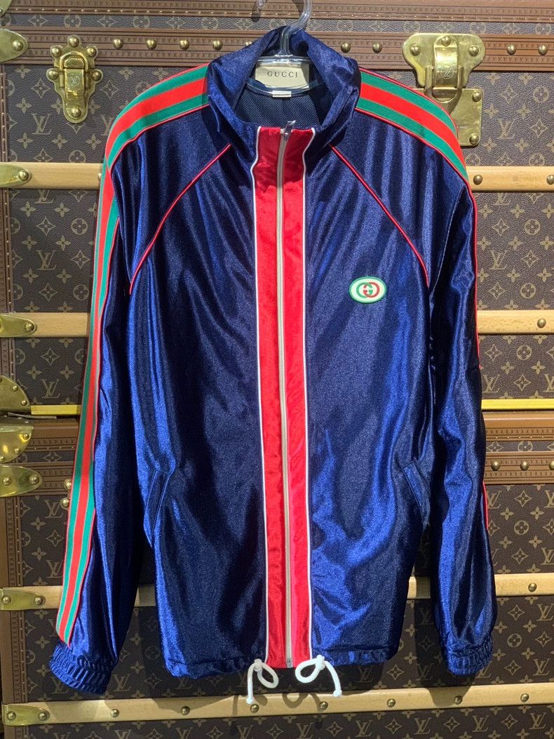 GucciNavy blue color-matched zipper jacket of Liu Xianhua