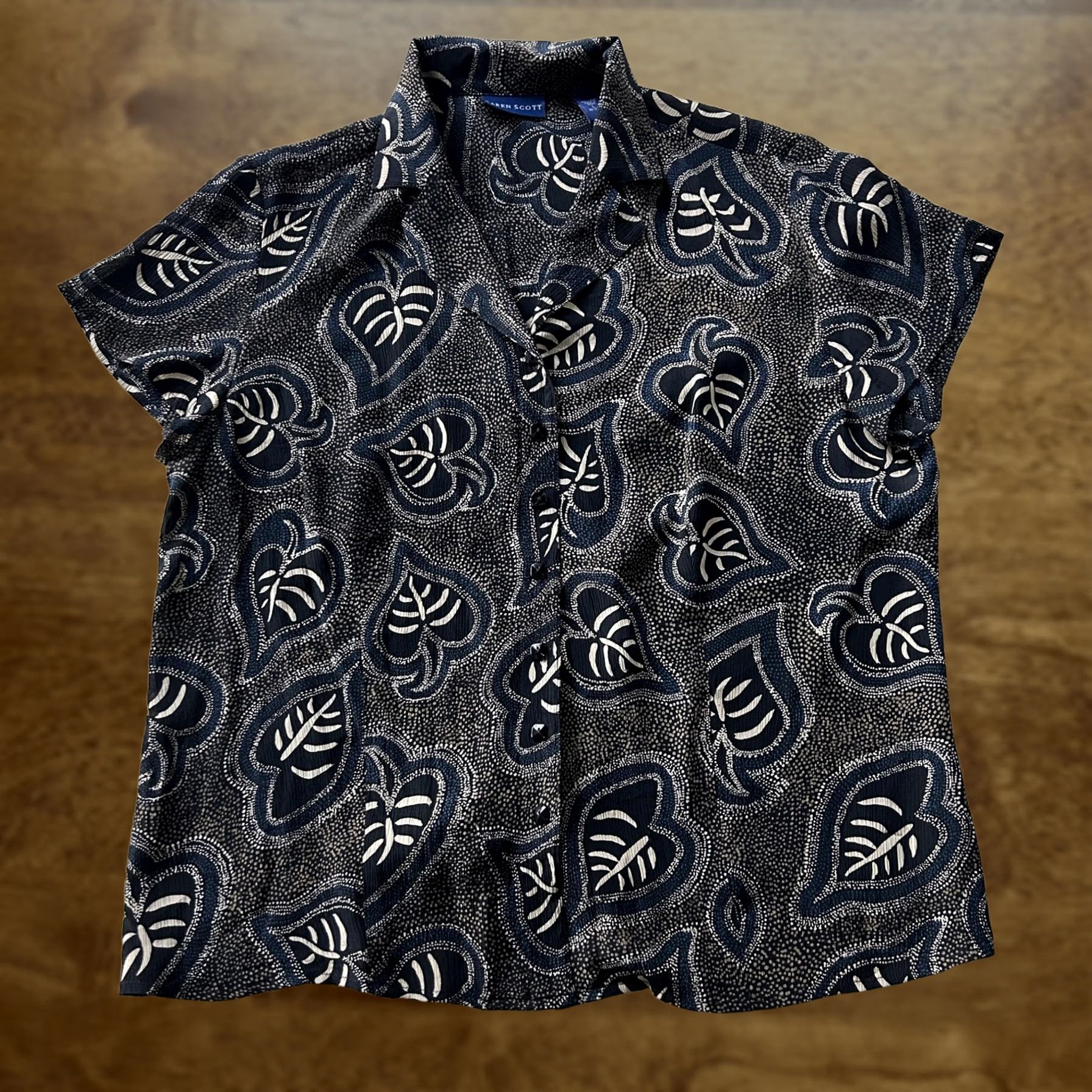 Vintage Karen Scott Shirt Womens Large Blue Black Silk Floral Button Up Short Sleeve Top Size L / US 10 / IT 46 - 1 Thumbnail