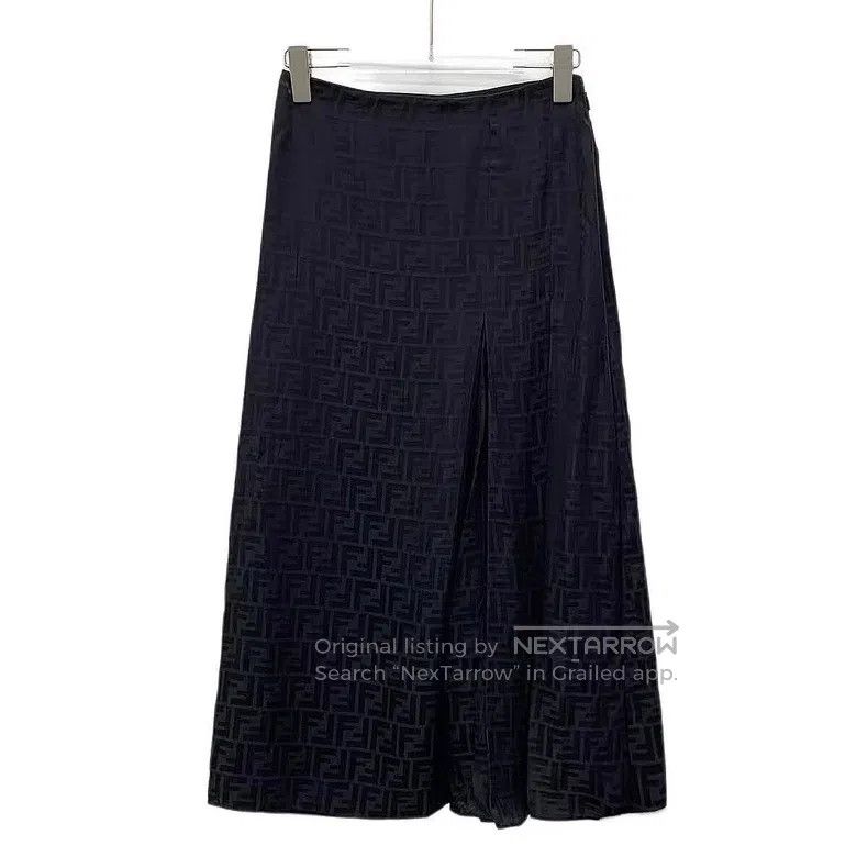 Fendi Fendi Black logo letter full-printed mulberry silk casual Size 26" / US 2 / IT 38 - 1 Thumbnail