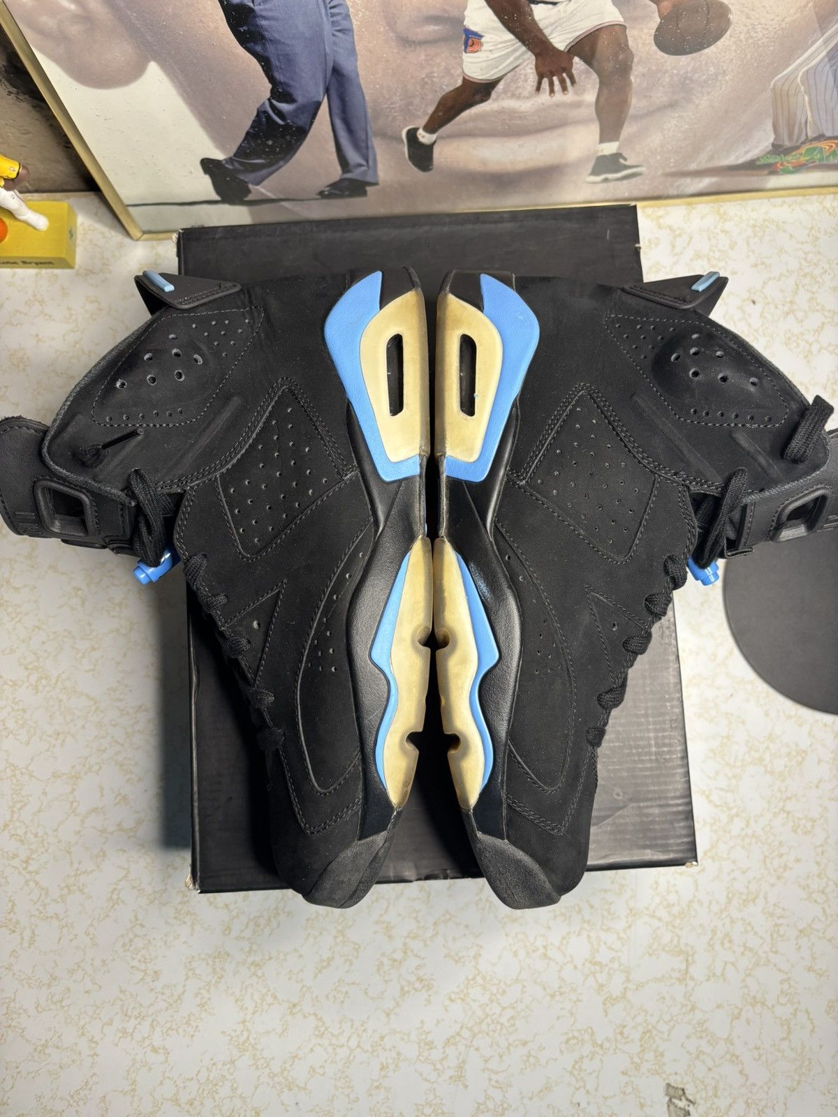 Jordan Brand Air Jordan 6 Retro UNC Size US 10 / EU 43 - 4 Thumbnail