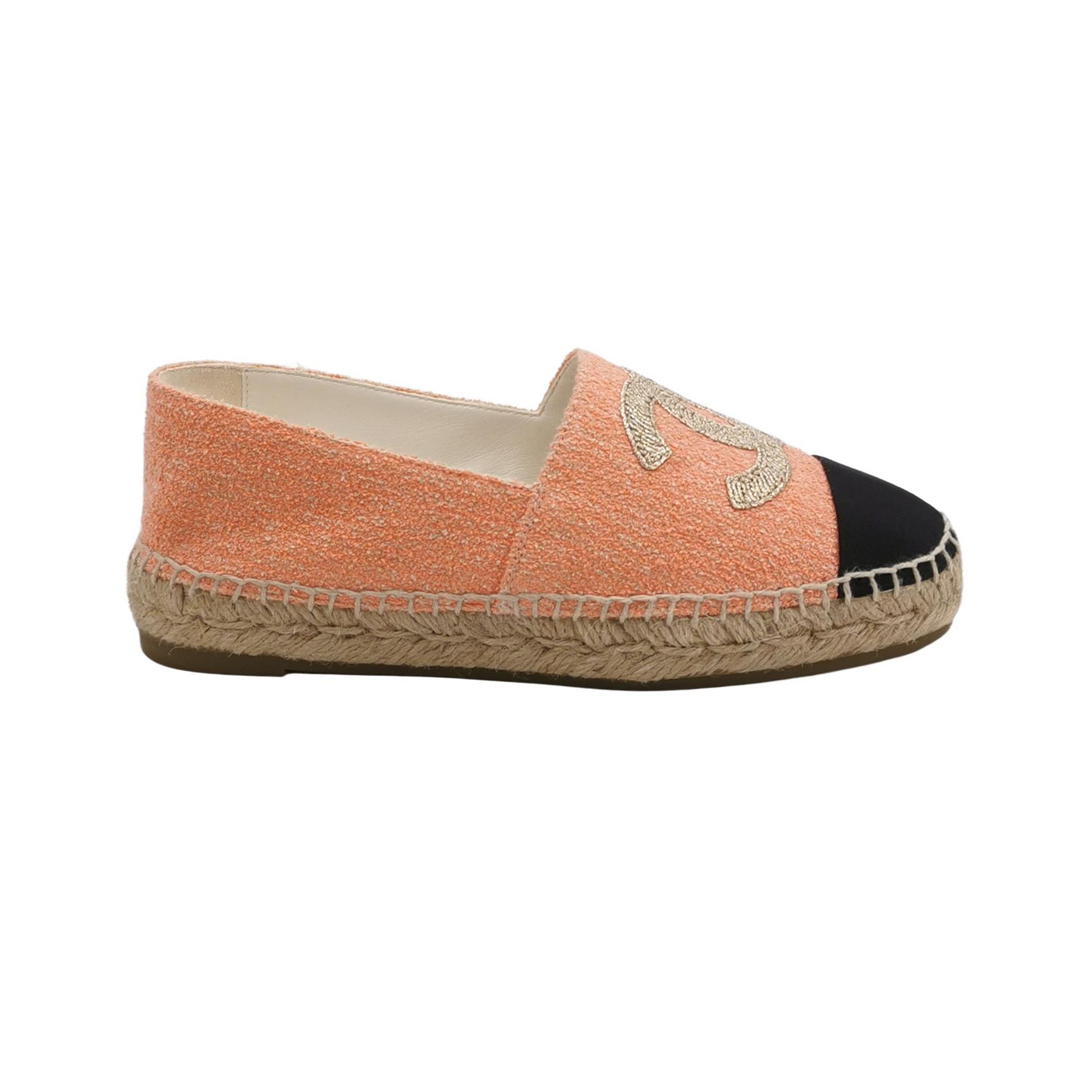 Chanel Chanel Women 6 Flats Size US 6 / IT 36 - 1 Thumbnail