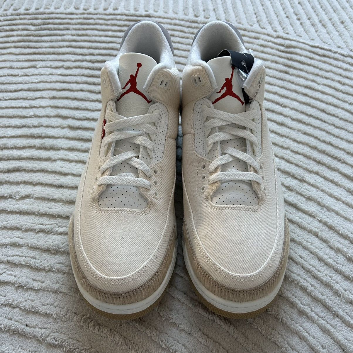 Jordan Brand × Levi's Levi’s x Air Jordan 3 Retro (Lunar New Year) Size US 12 / EU 45 - 3 Thumbnail