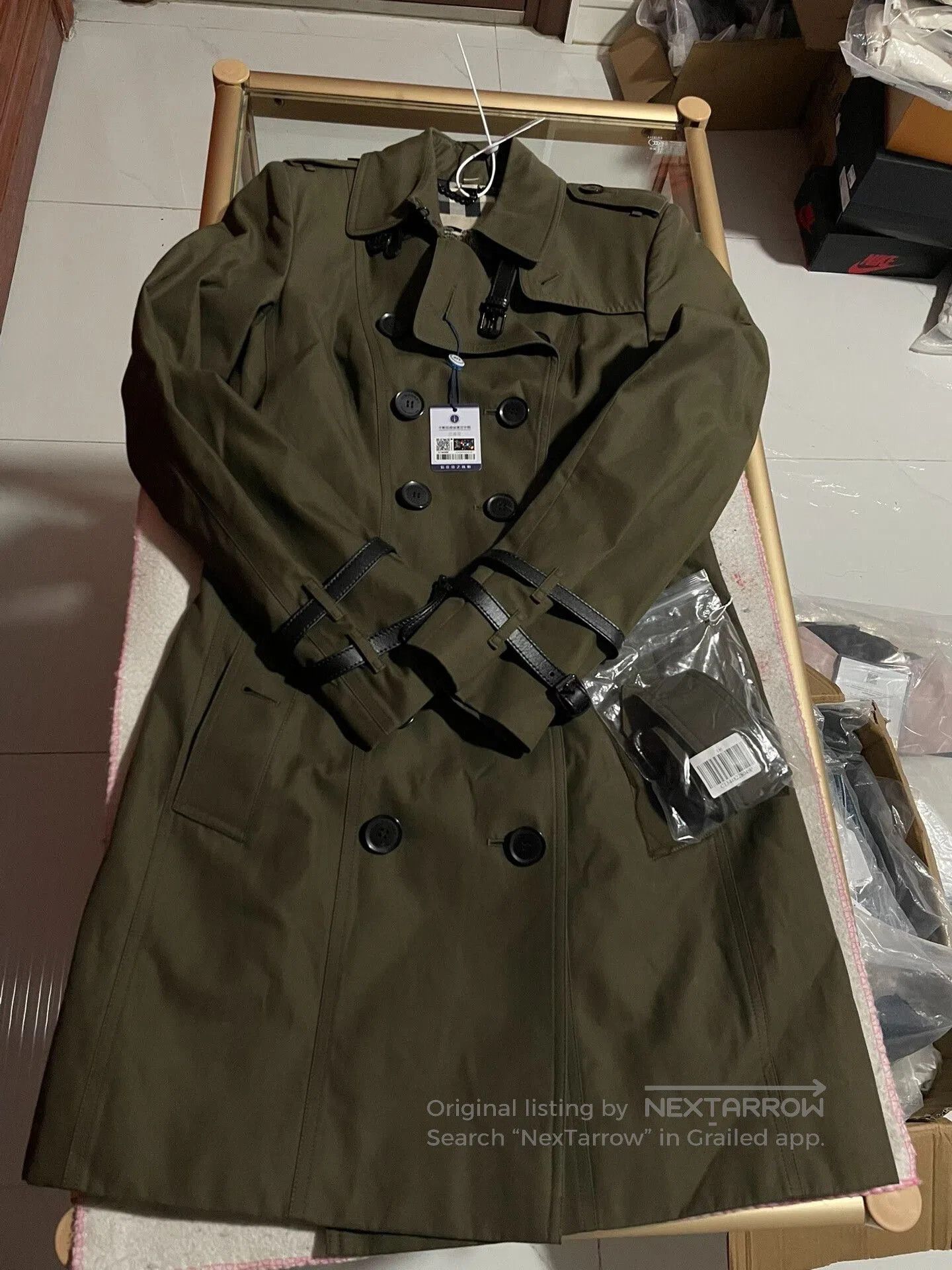 Burberry Burberry Women's Dark Green Trench Coat. Size XS / US 0-2 / IT 36-38 - 1 Thumbnail
