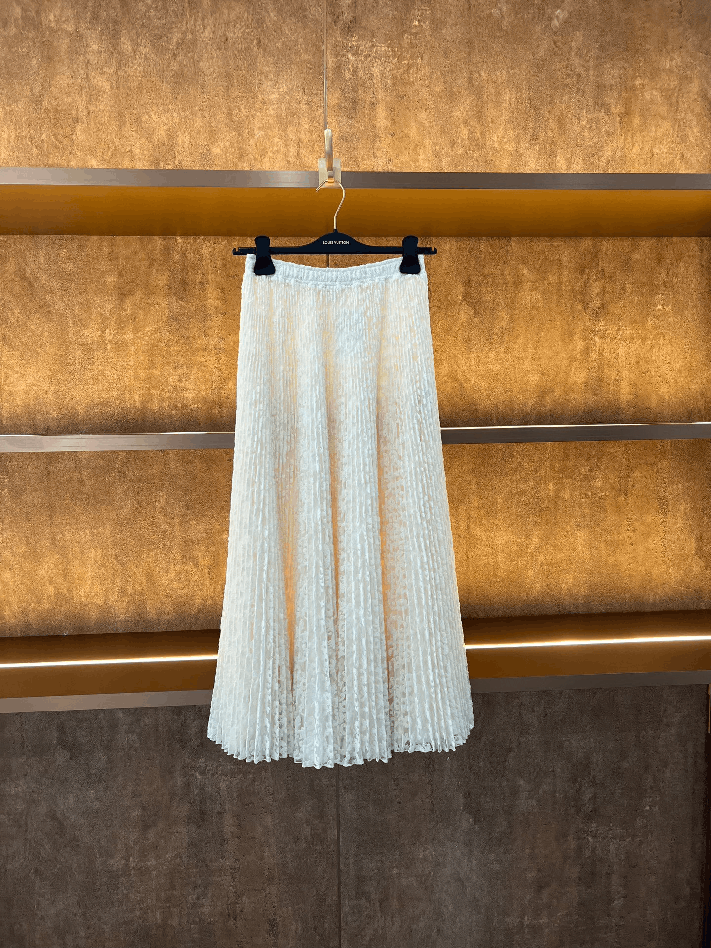 Ermanno Scervino Ermanno Scervino Lace Skirt Size 42" / US 20 - 1 Thumbnail